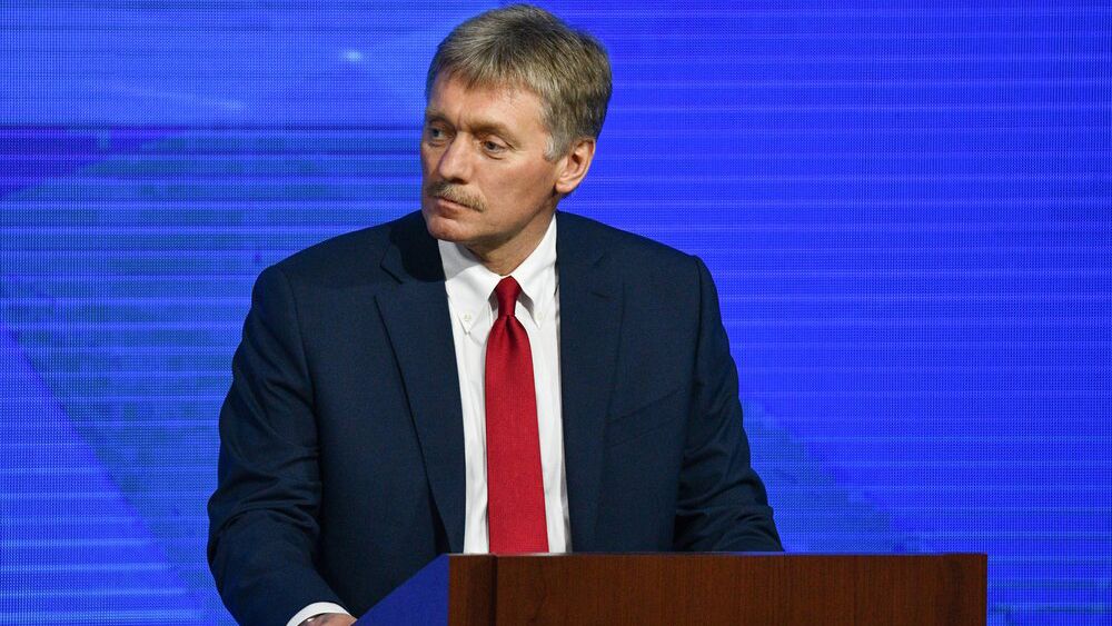 Песков рассказал, почему Шойгу и Герасимов не поехали с Путиным в зону СВО