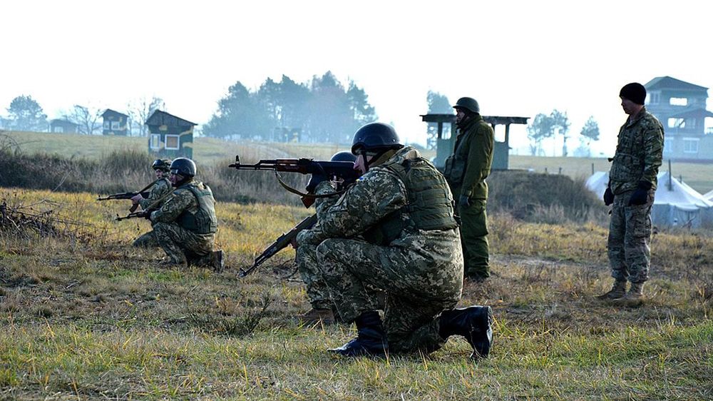Полковник Клупов: западные страны вынудят Киев начать обещанное наступление к осени