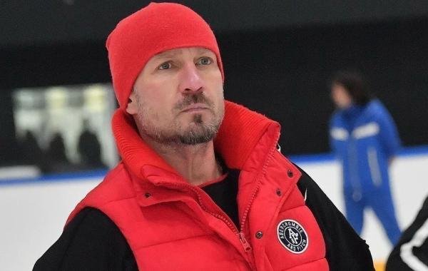 Роман Костомаров сегодня, 15 апреля 2023: фигурист вышел на связь, последние новости о состоянии здоровья Костомарова от 15.04.2023