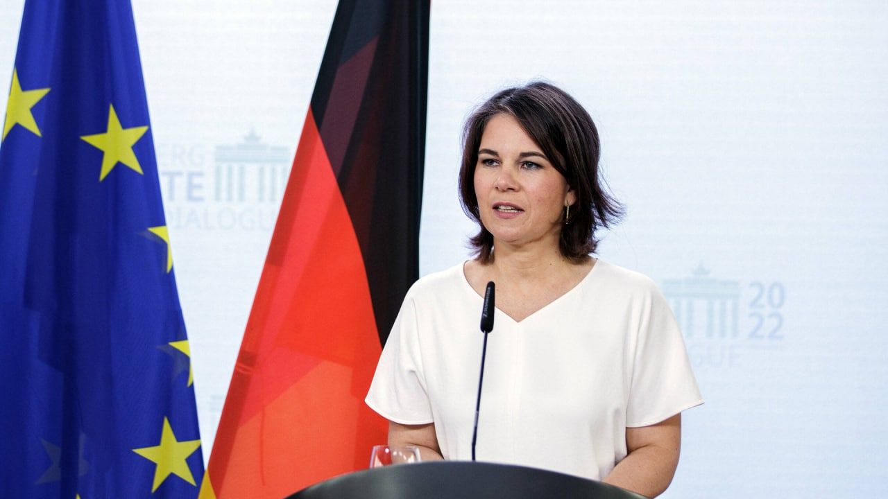Sohu: Бербок подставила Германию антироссийским призывом к Китаю