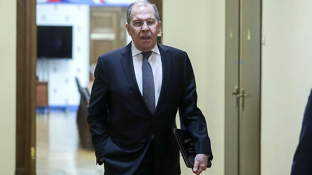 Sohu: США в ярости — Лавров покорил Бразилию, не успев выйти из самолета