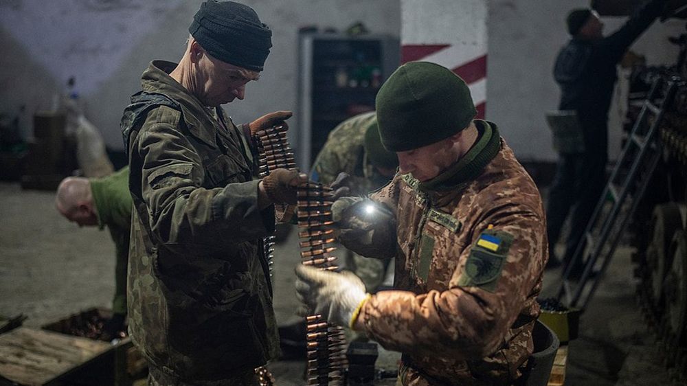 Украинский солдат снял на видео остатки позиций брошенного командованием подразделения ВСУ