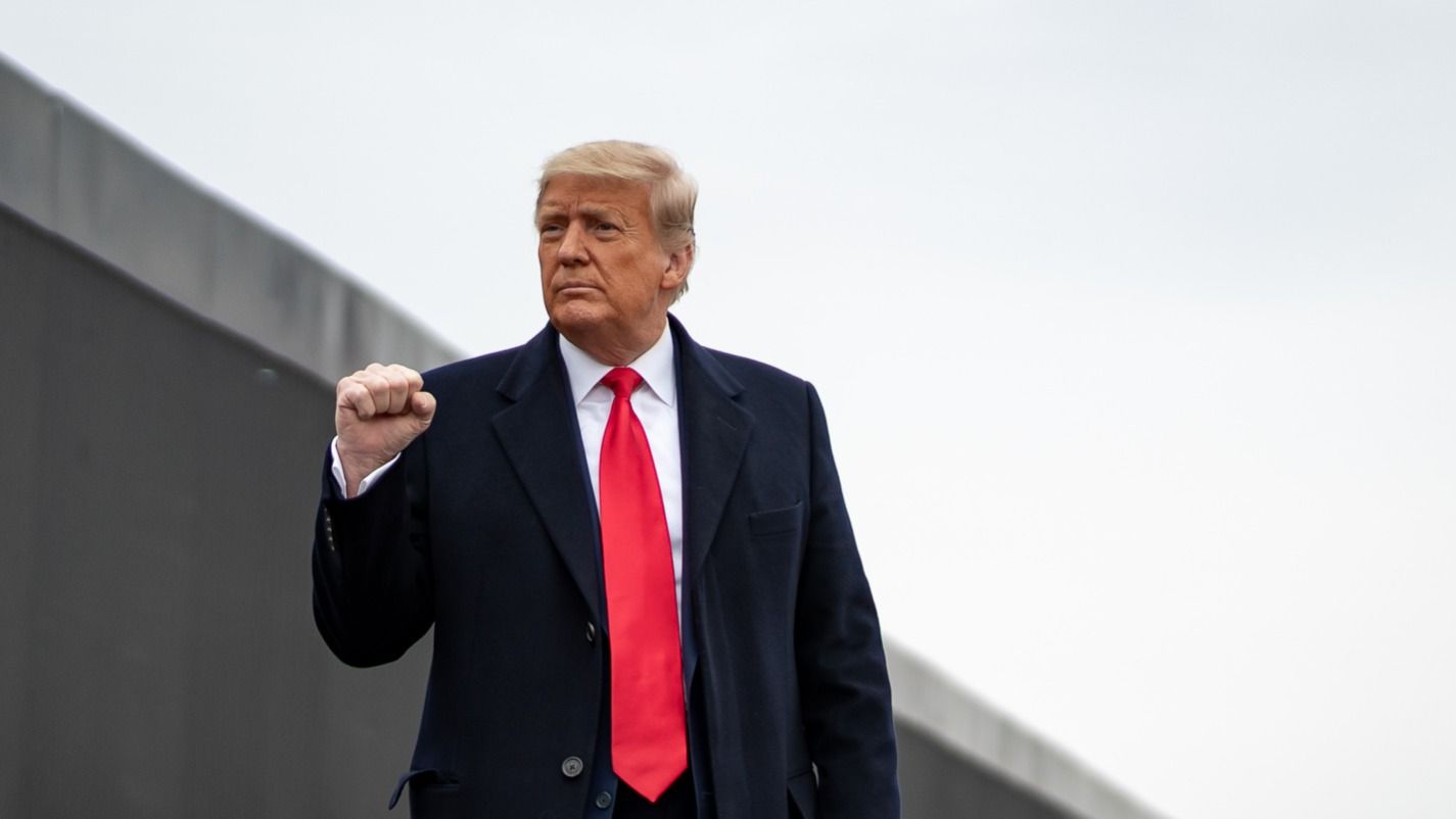 CNN: Трамп призвал суд объявить неправомерным разбирательство по факту насилия