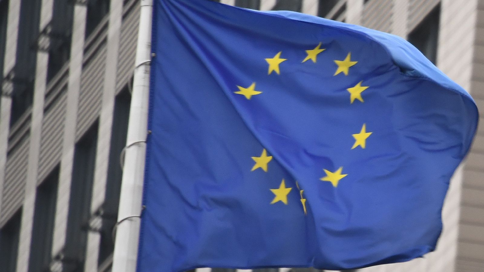Еврокомиссия подтвердила заморозку 24,1 млрд долларов российских активов