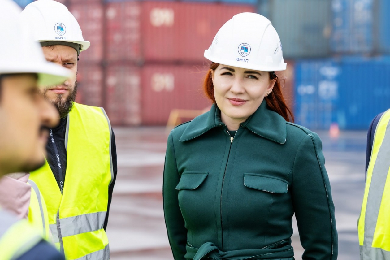 Коммерческий директор ПАО "ВМТП" Елена Казарина