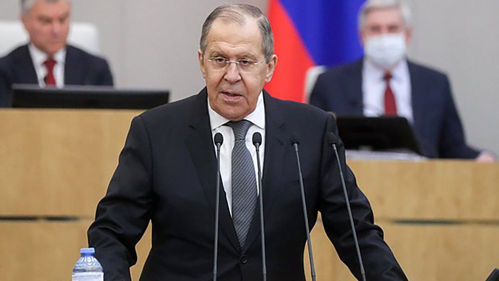 Лавров всего одной поговоркой поставил Макрона на место после выпада в сторону Москвы