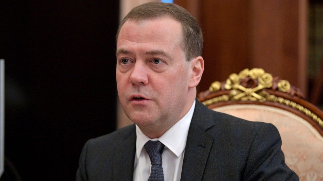 Медведев жестко раскритиковал высказывание Киссинджера о вступлении Украины в НАТО