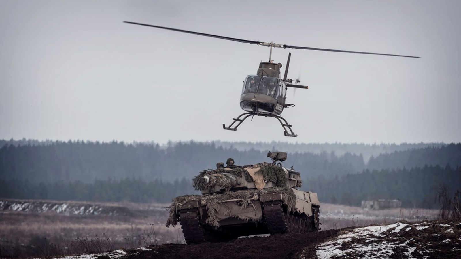 Подразделения ВСУ перебросили роту танков Leopard 2 к границам Приднестровья