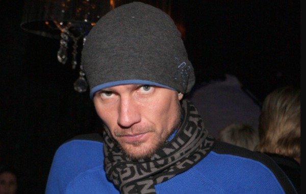 Роман Костомаров сегодня, 27 мая 2023 года, последние новости: поклонников Костомарова разозлили слова паралимпийца Федяева о фигуристе
