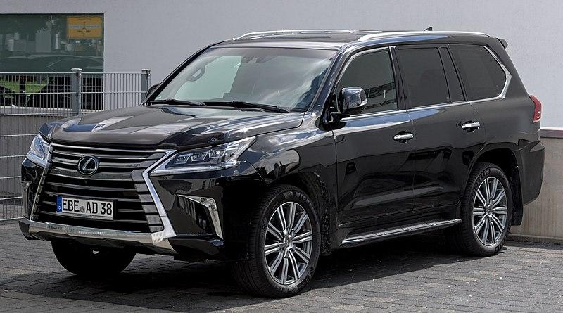 Самым аварийным внедорожником в России назвали Lexus LX