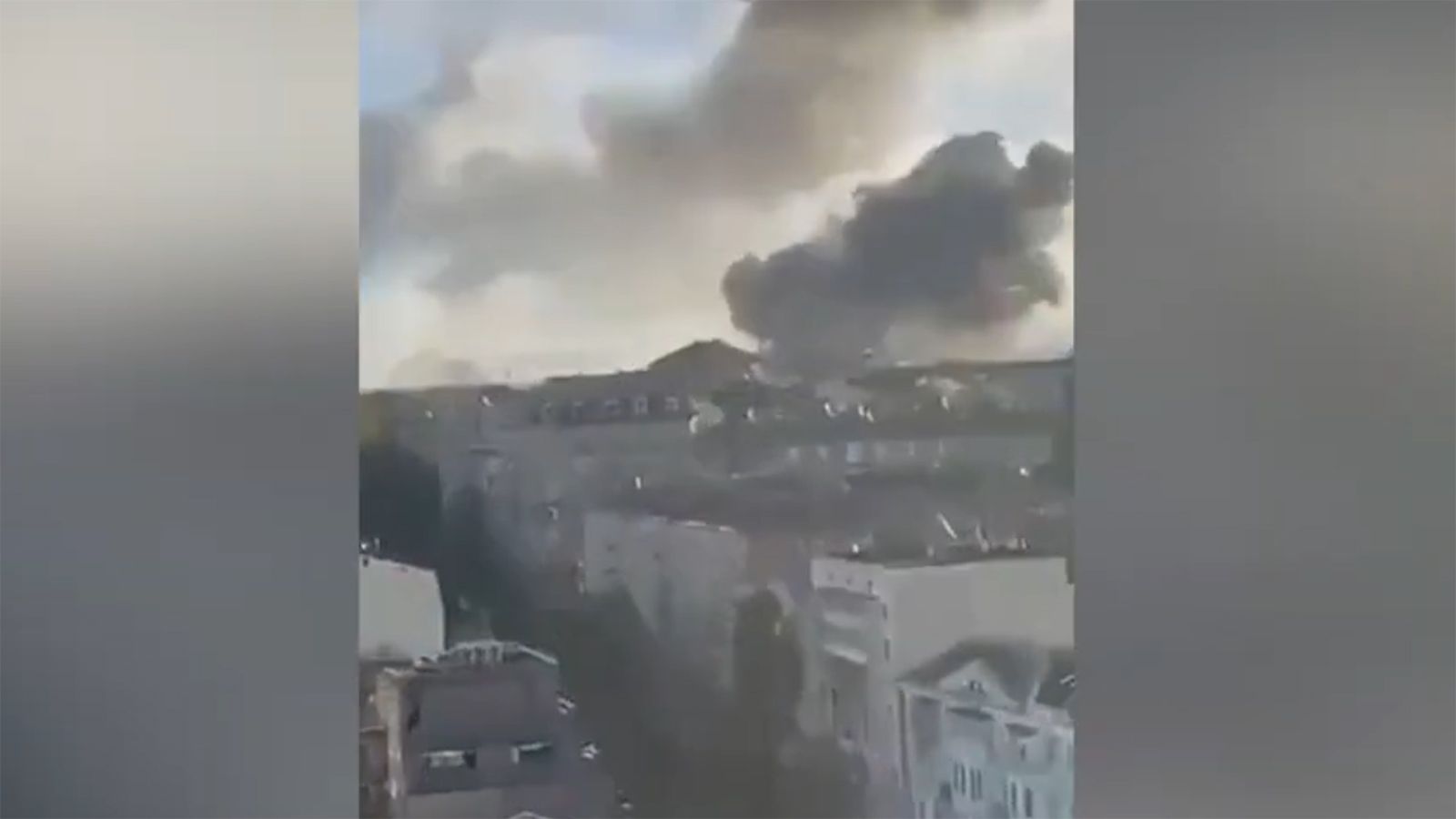 Столбы дыма поднялись в центральных районах Киева