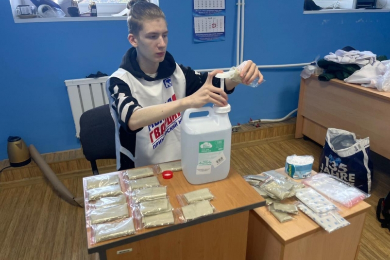 Сухие армейские души изготавливают для участников СВО в Приморье