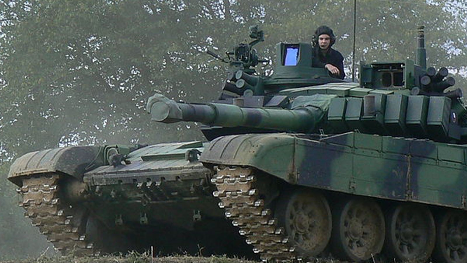 В MWM оценили боевые возможности российского танка Т-72Б3 и белорусского Т-72БМ2
