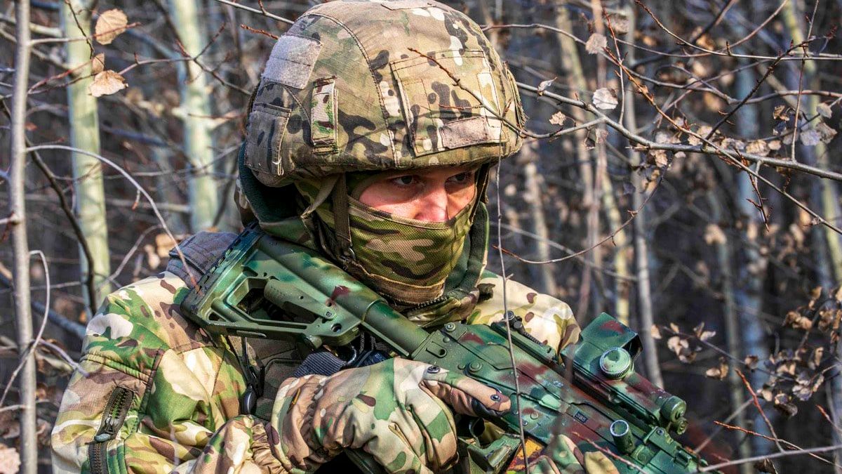 В Сети опубликовано видео уничтожения скопления бойцов ВСУ сбросом гранаты с квадрокоптера