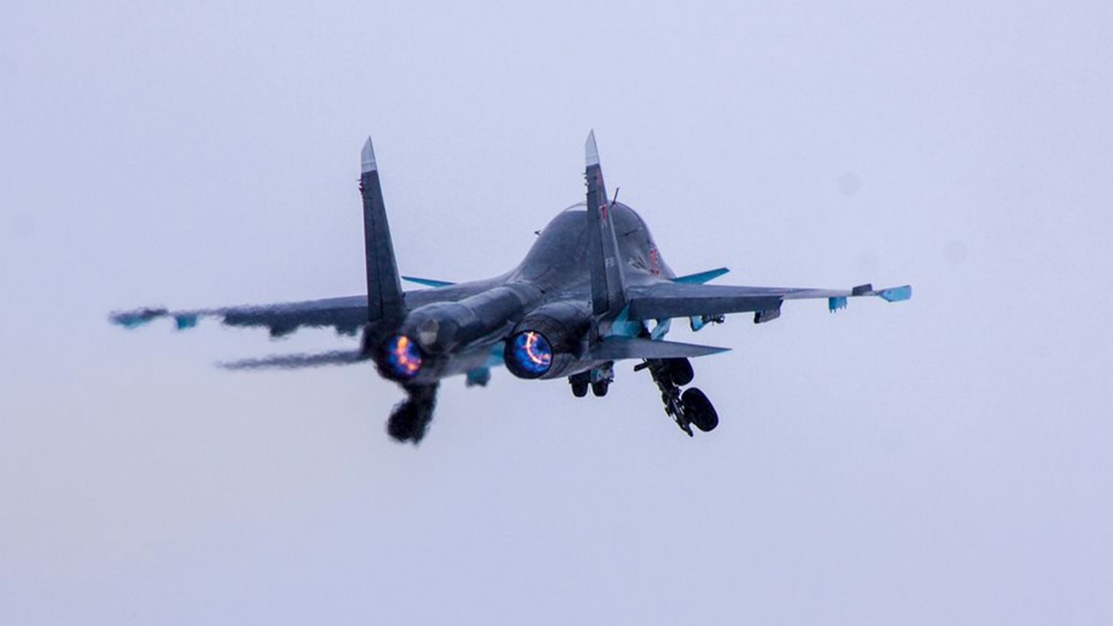 Видео с места крушения Су-34 в Брянской области появилось в Сети