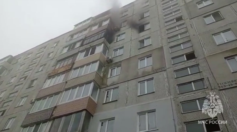 Пожар в квартире на 7 этаже 9-этажного дома