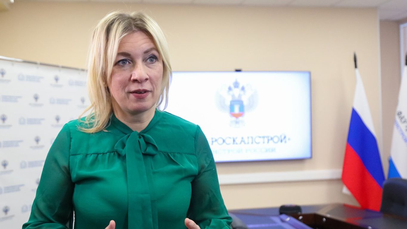 Захарова иронично прокомментировала требования Польши к Зеленскому насчет Волынской резни