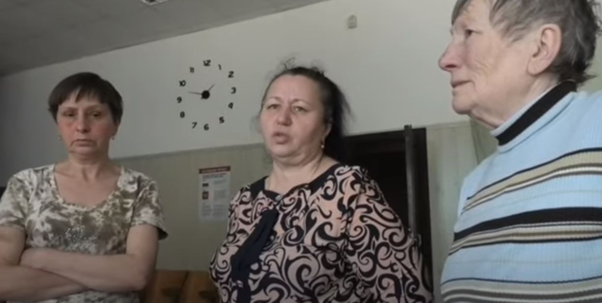 Жители Артемовска рассказали о военных преступлениях ВСУ: «За людей нас не считали, называли «ждунами»»
