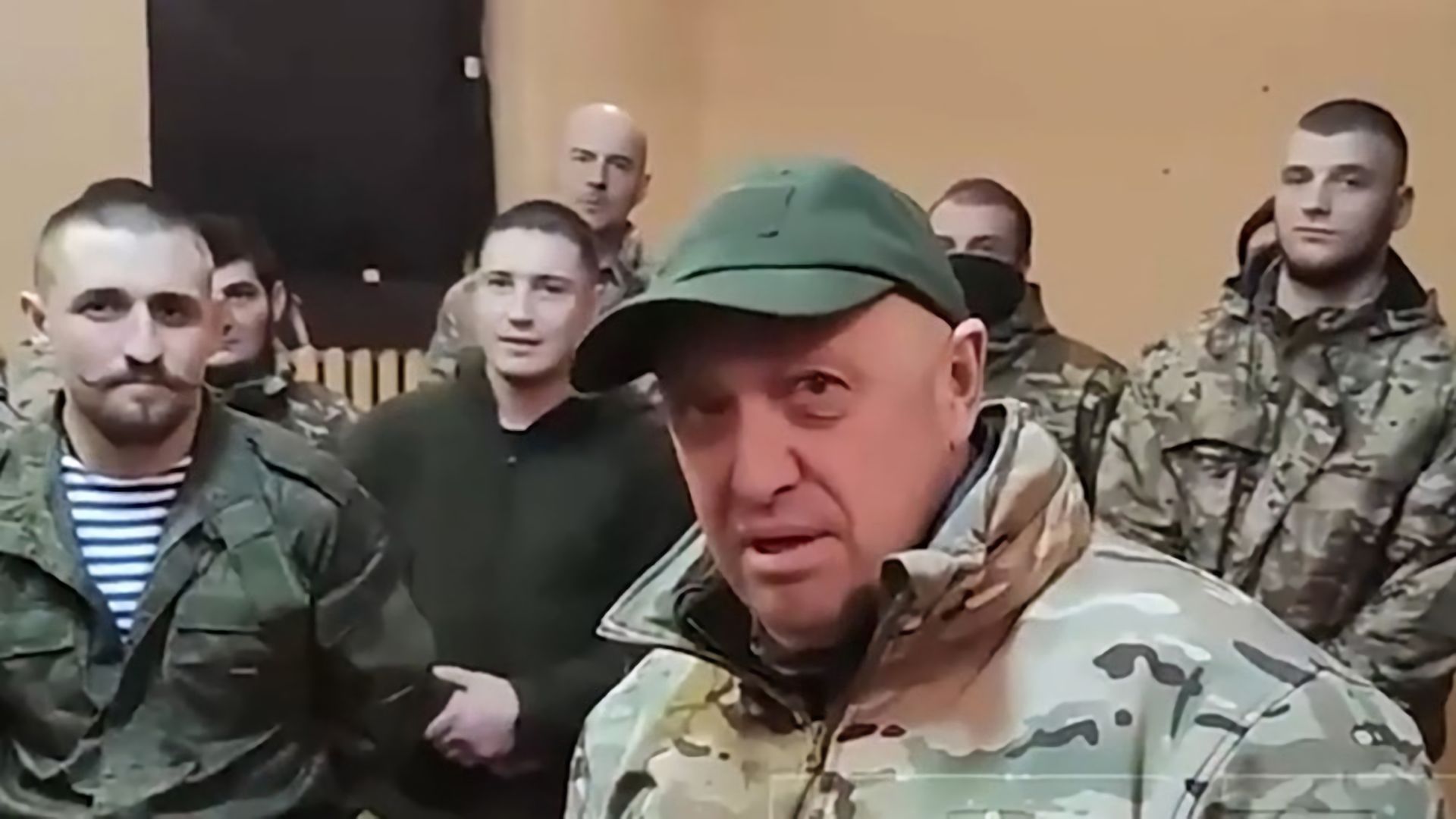 «Бесстрашно встретили всю американскую мощь»: Пригожин о наступлении ЧВК «Вагнер» на ИГИЛ в Сирии