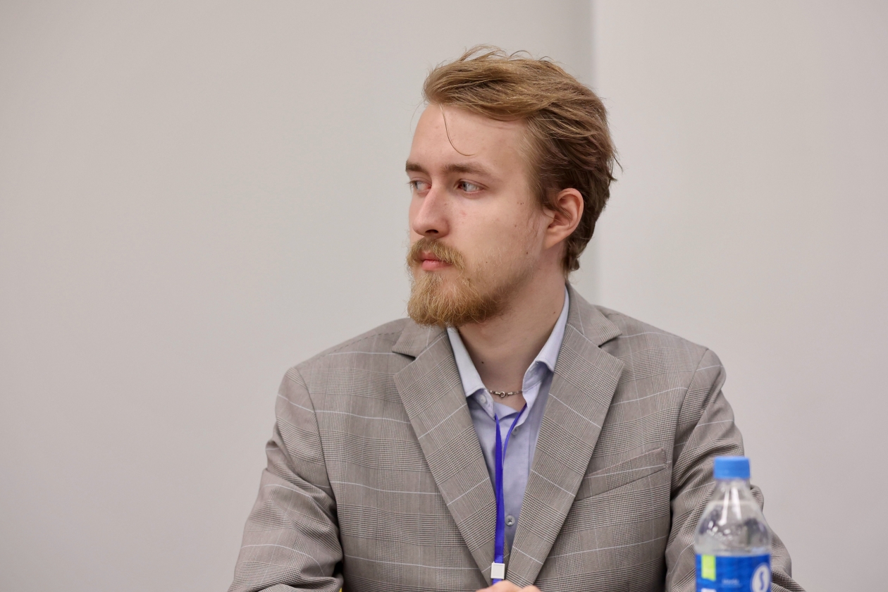 Владислав Фролов