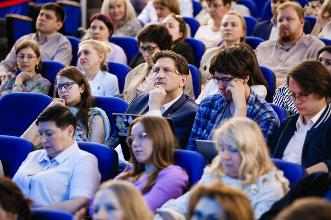 Конференция работников и обучающихся ДВФУ
