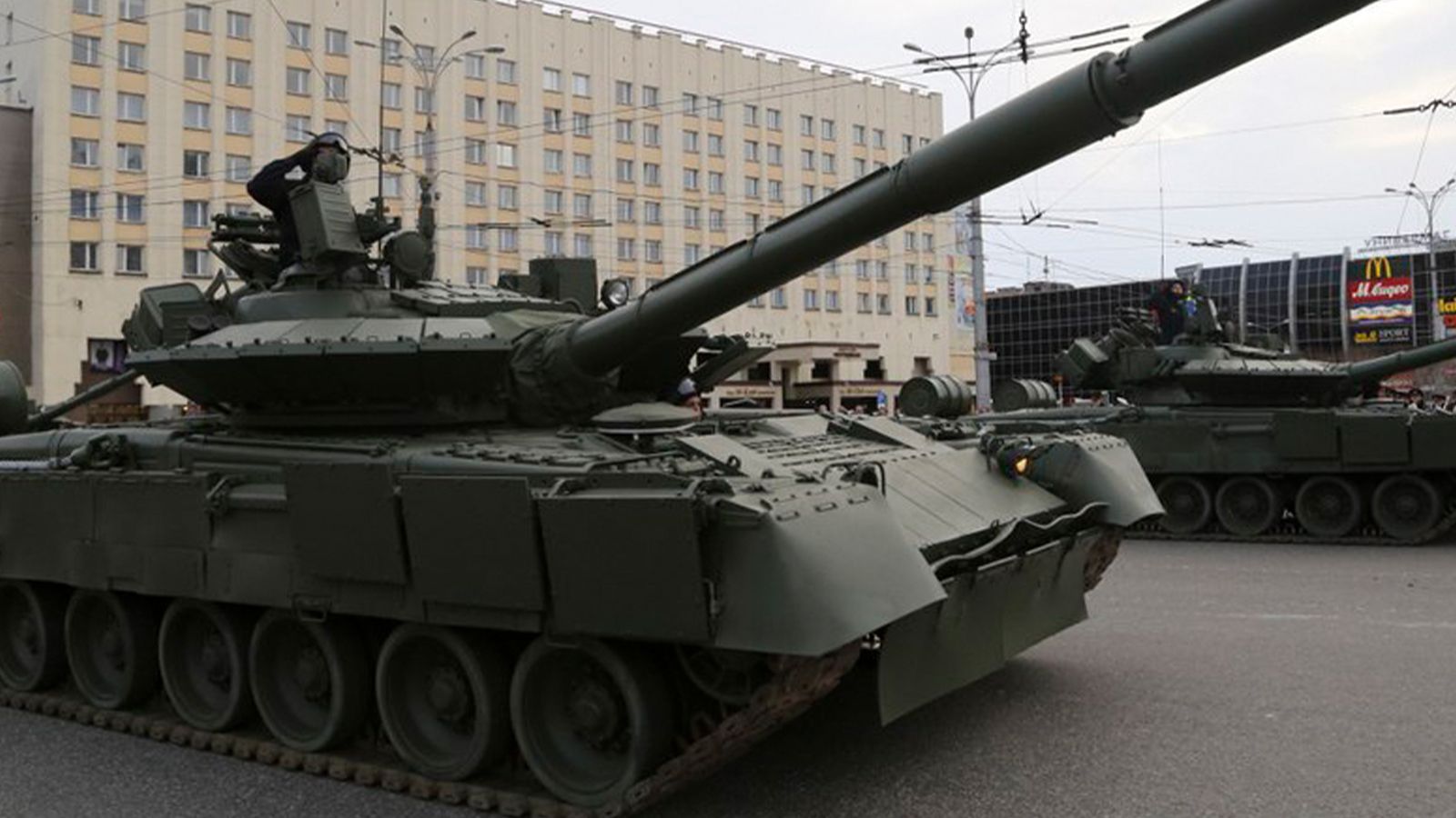 Минобороны показало боевую работу танков Т-80БВ на Купянском направлении