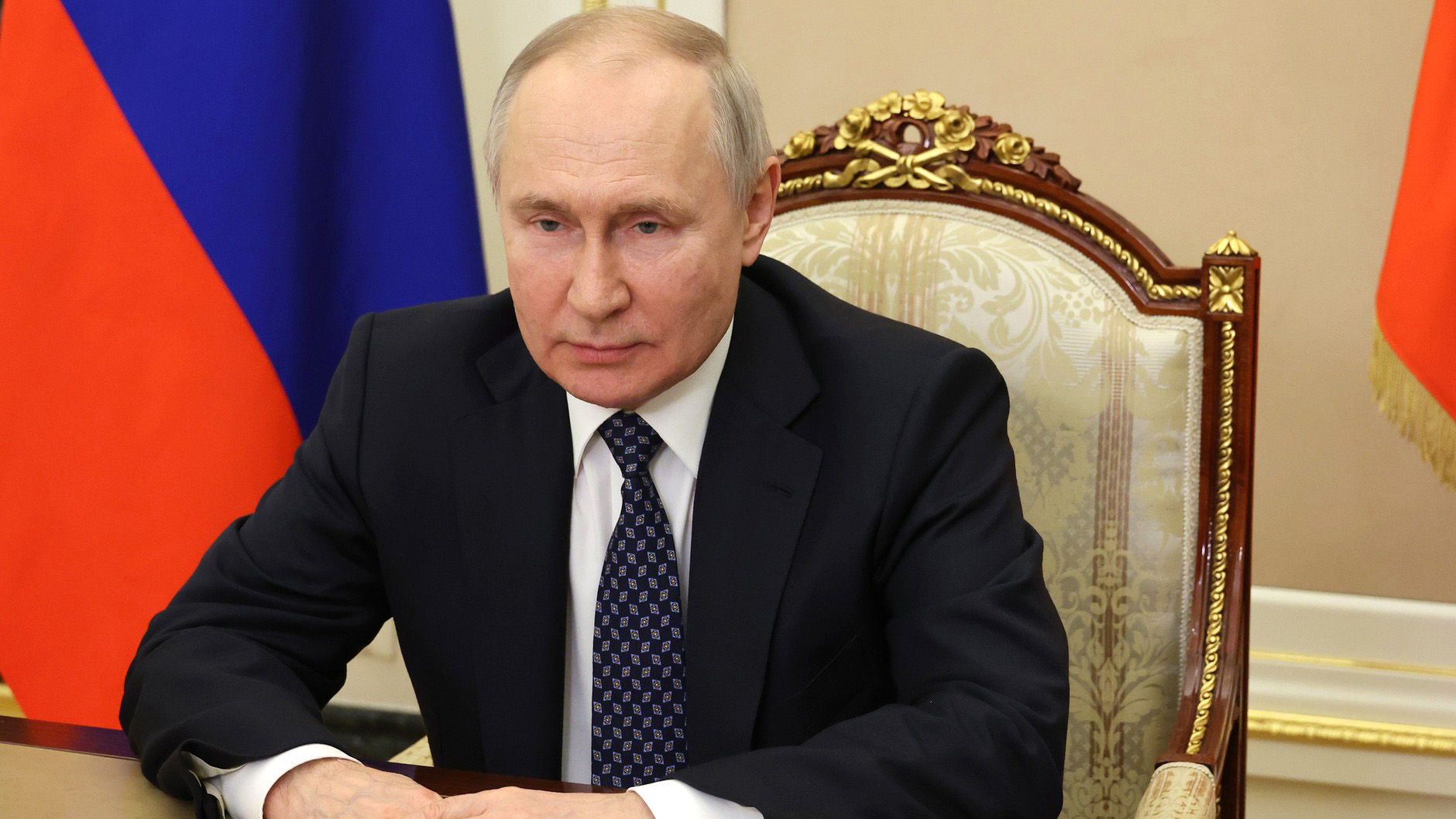 Песков сообщил о планах Путина провести переговоры с Лукашенко и Пашиняном в Сочи