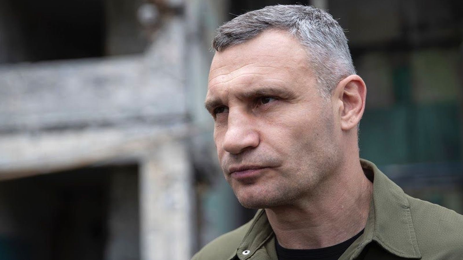 Страна.ua: офис Зеленского обсудил отстранение Кличко от должности