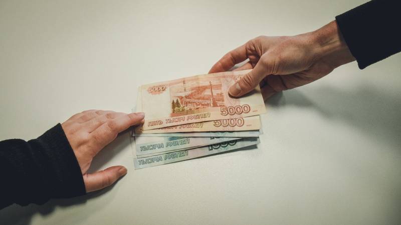 В Москве повысили зарплаты силовикам: у кого увеличился оклад на 20 и 50 тысяч рублей