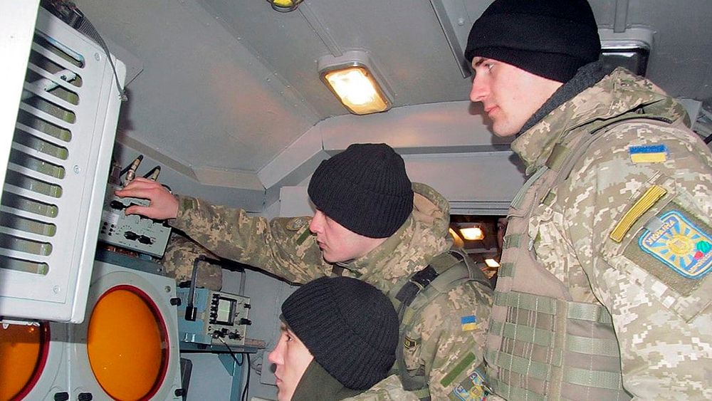 Видео с ударом ракеты украинского ЗРК по жилому району в Киеве появилось в Сети