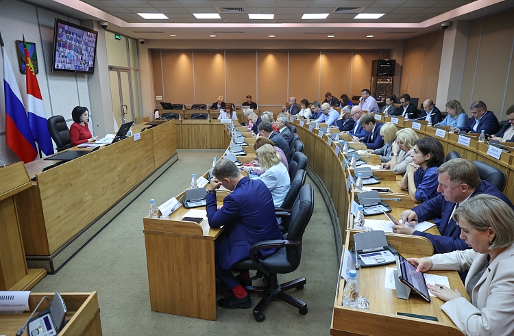 Вера Щербина: Больницы и школы Приморья должны закупать продукты по справедливым ценам