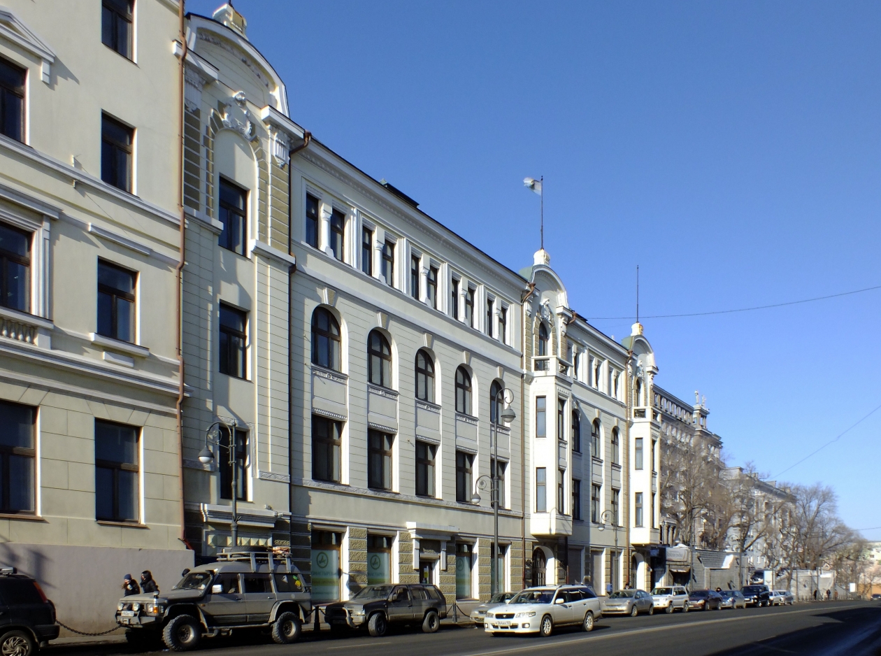 Здание ДВМП во Владивостоке.