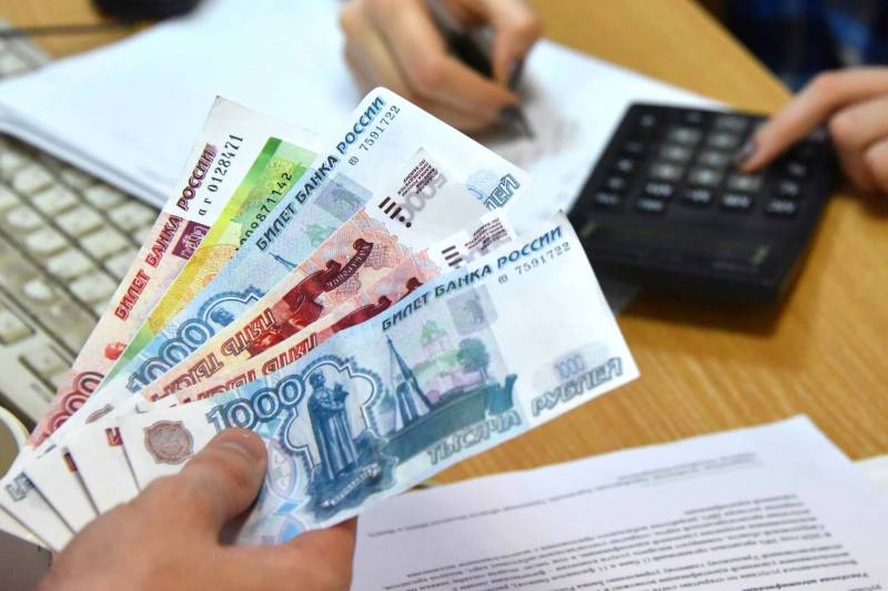 Какие льготы и выплаты положены участникам СВО от СФР: за что ежемесячно выплачивают по 3896 рублей