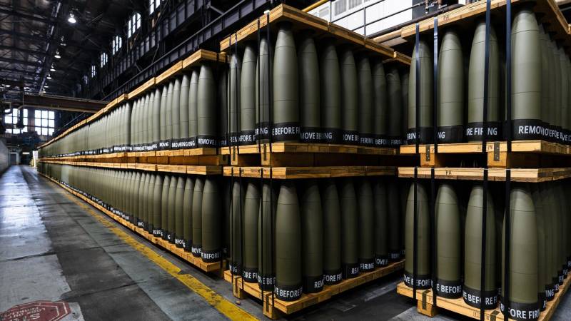 Какие виды кассетных бомб получит Украина, чем они опасны для ВС РФ