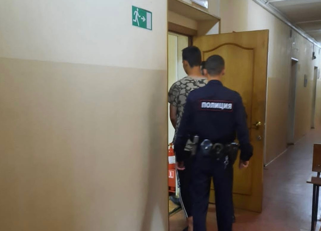 Подростка, напавшего с ножом на сверстника в спецшколе Приморья, отправили в СИЗО