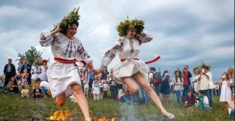 Старинные традиции и обряды праздника Ивана Купала 