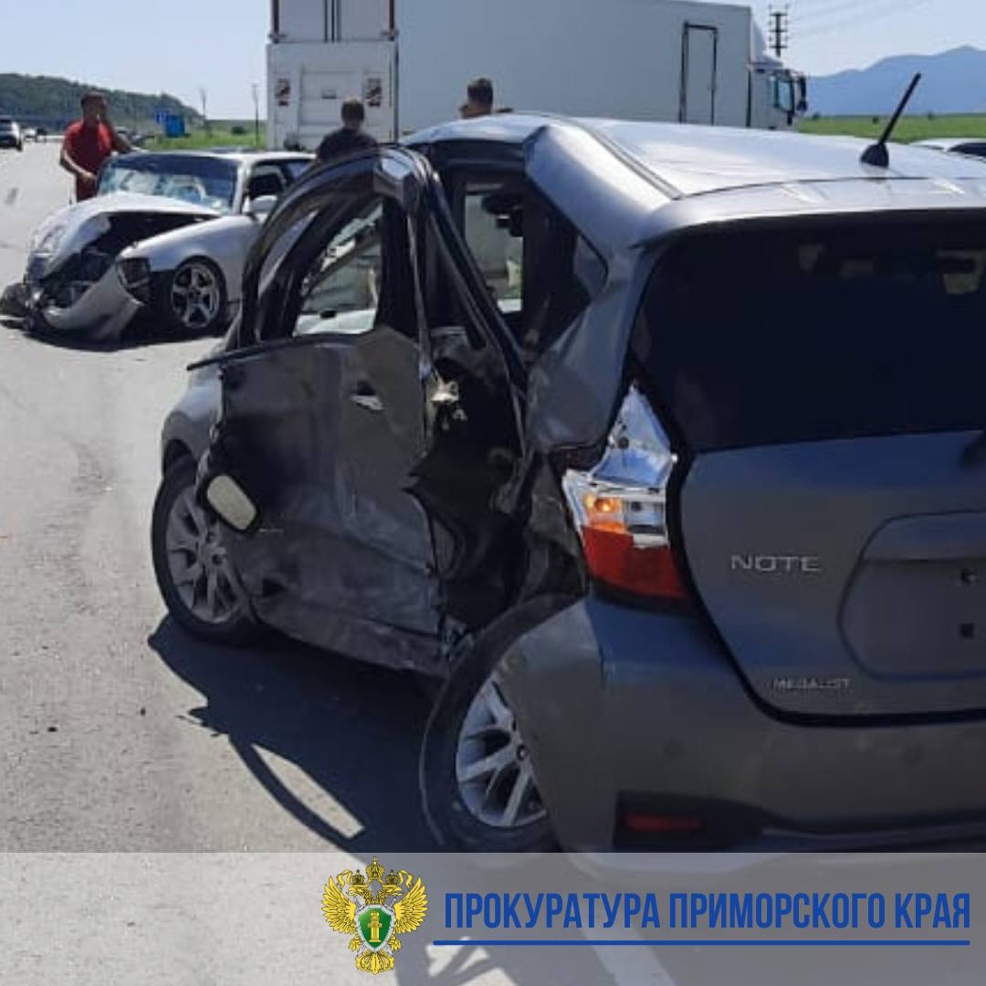 Трое детей пострадали в результате аварии на новой трассе Приморья