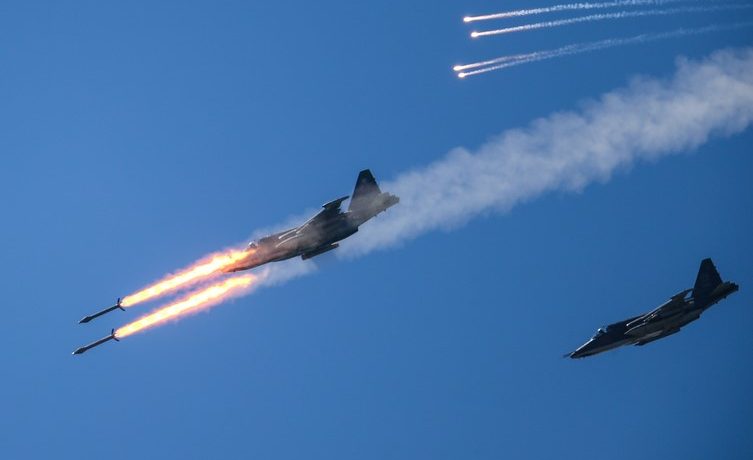 Это вам за корабль: российский военный самолёт уничтожил американский катер с десантниками-боевиками у Змеиного острова