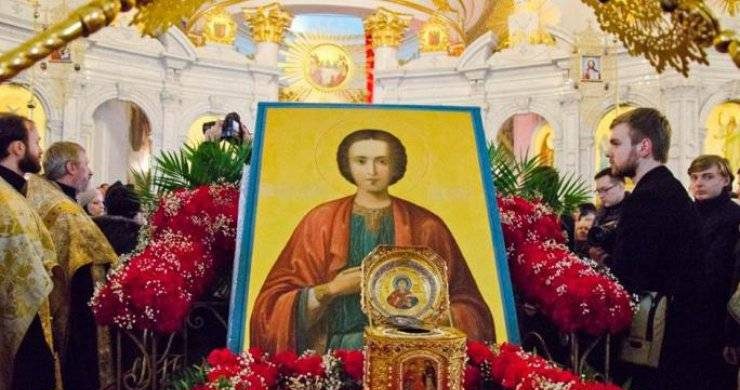 День памяти святого Пантелеимона отмечает православная церковь 9 августа 2023 года 