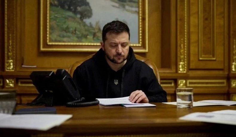 «Зеленского умножат на ноль»: экс-советник Кучмы предложил создать альтернативное правительство