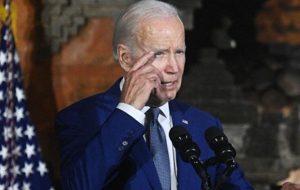 Байден заявил, что не знает, как предотвратить остановку работы правительства