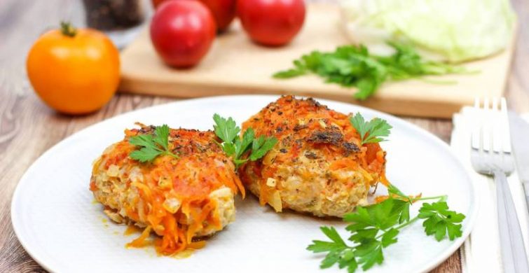 Ленивые голубцы в томатно-сметанном соусе в духовке: вкусные рецепты 