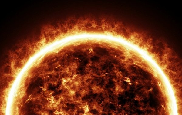 Вспышки на Солнце приведут к возникновению очередной мощной магнитной бури