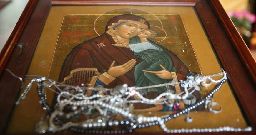 Праздник чудотворной Петровской иконы Божией Матери отмечают 6 сентября 2023 года, в чем помогают молитвы образу