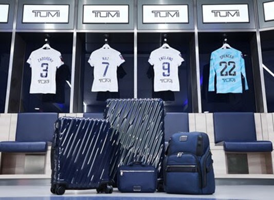 TUMI объявил об официальном партнерстве с Tottenham Hotspur Women на сезон 2023-2024 гг.