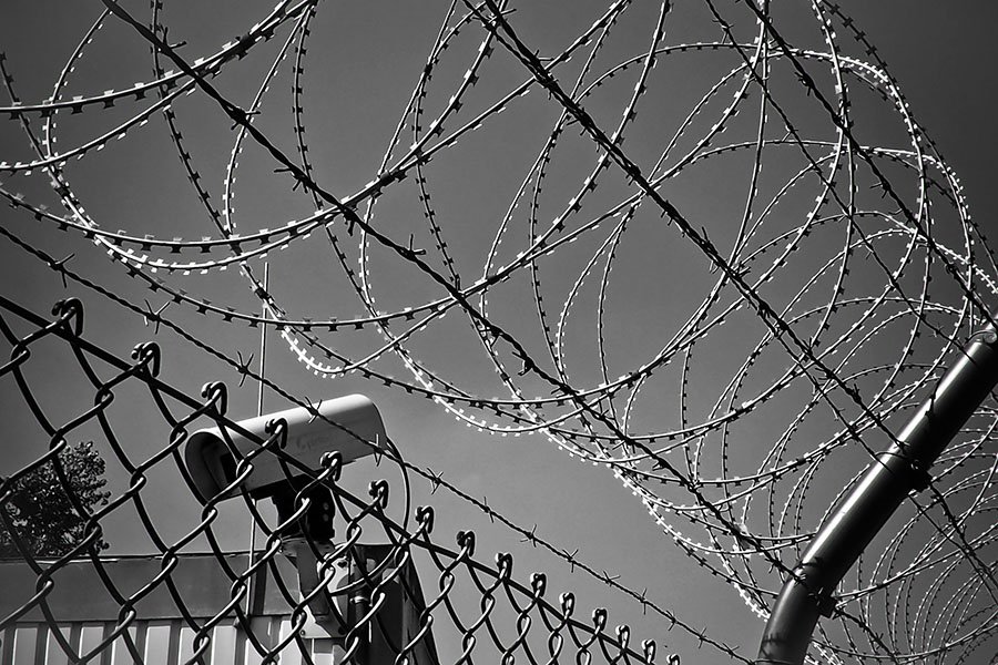 В Крыму задержали россиянина, который отправлял на Украину компоненты военной авиатехники